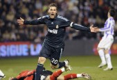 Milan sports-姆巴佩关键节点赛况扑朔迷离，公牛带队决胜风云